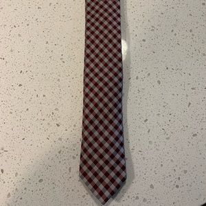 Slim tie